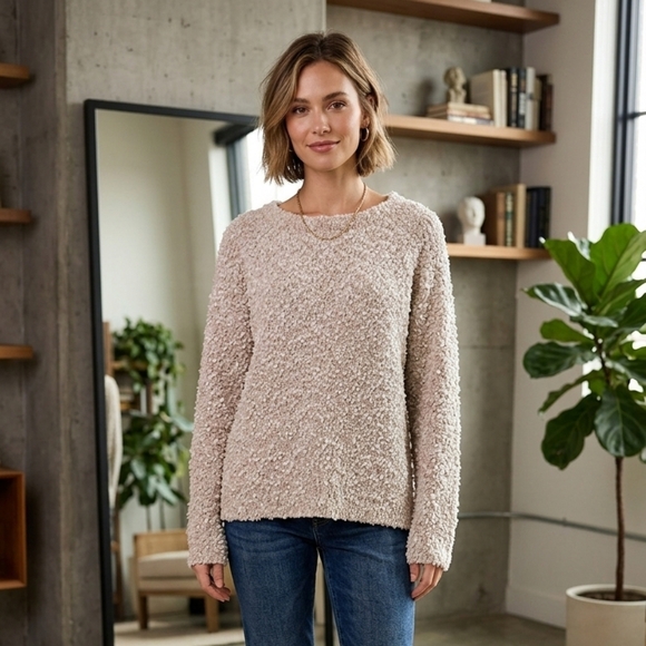 Hippie Rose Sweaters - Hippie Rose Cream Textured Cropped Sweater Size XL EUC